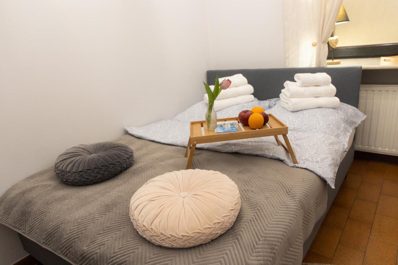 Apartament Centrum Apartment Жешов Екстериор снимка
