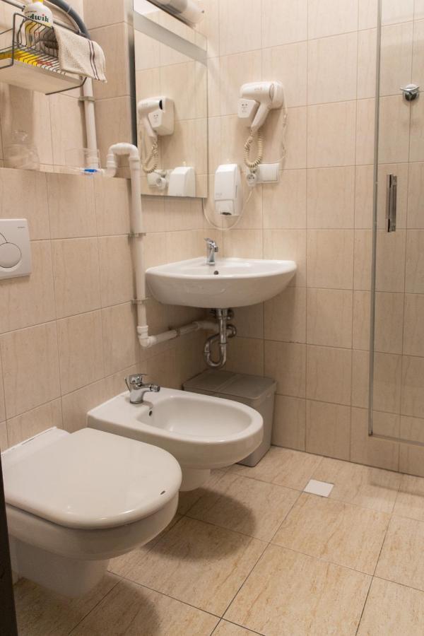 Apartament Centrum Apartment Жешов Екстериор снимка
